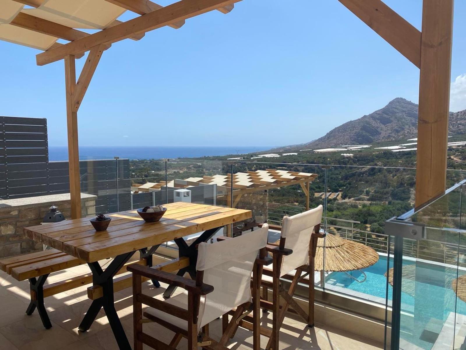 Mediterranean View Villa Makrýgialos Buitenkant foto