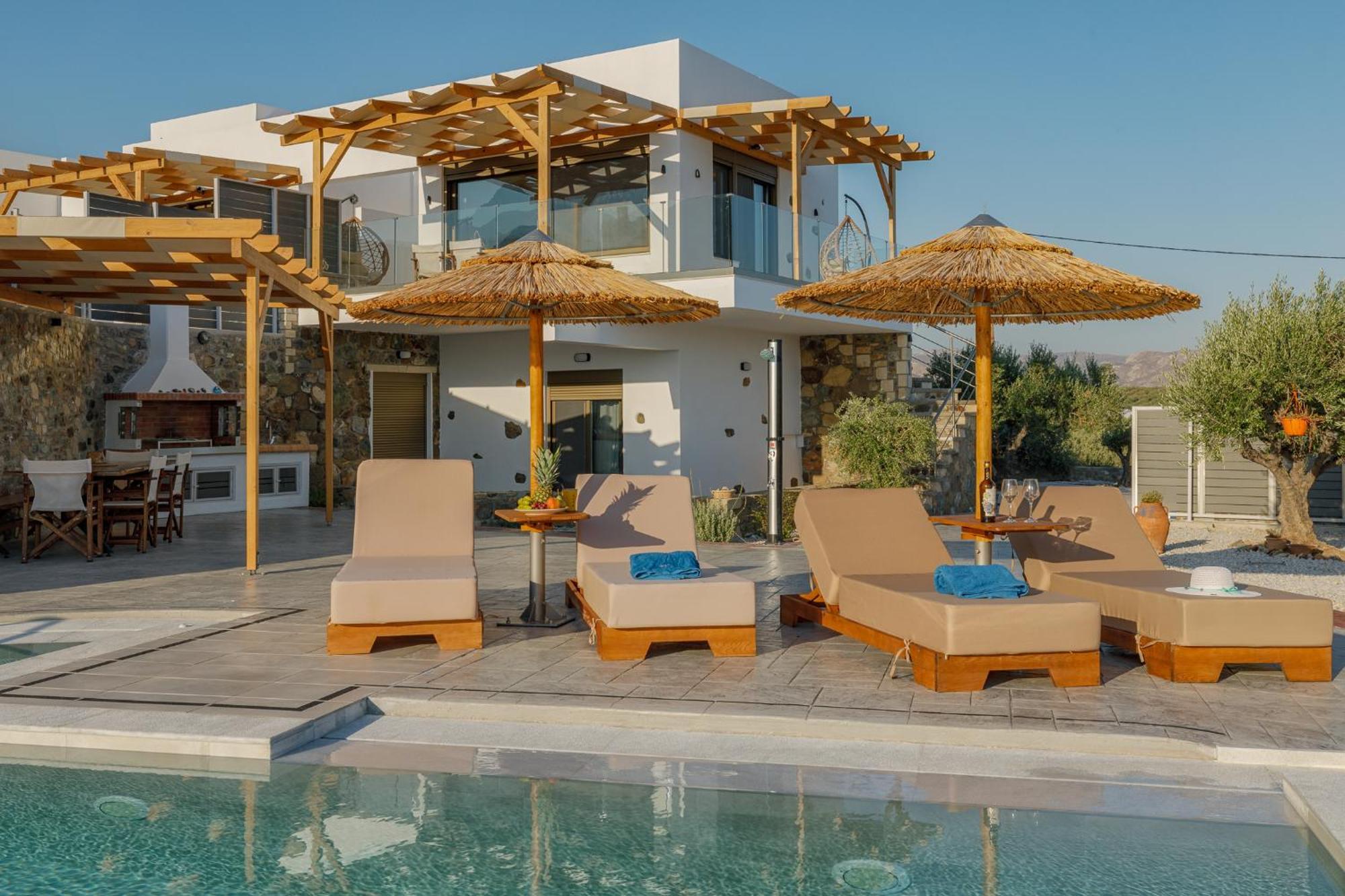 Mediterranean View Villa Makrýgialos Buitenkant foto