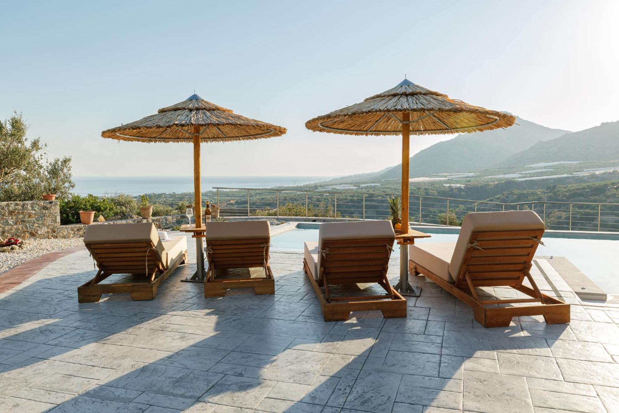 Mediterranean View Villa Makrýgialos Buitenkant foto