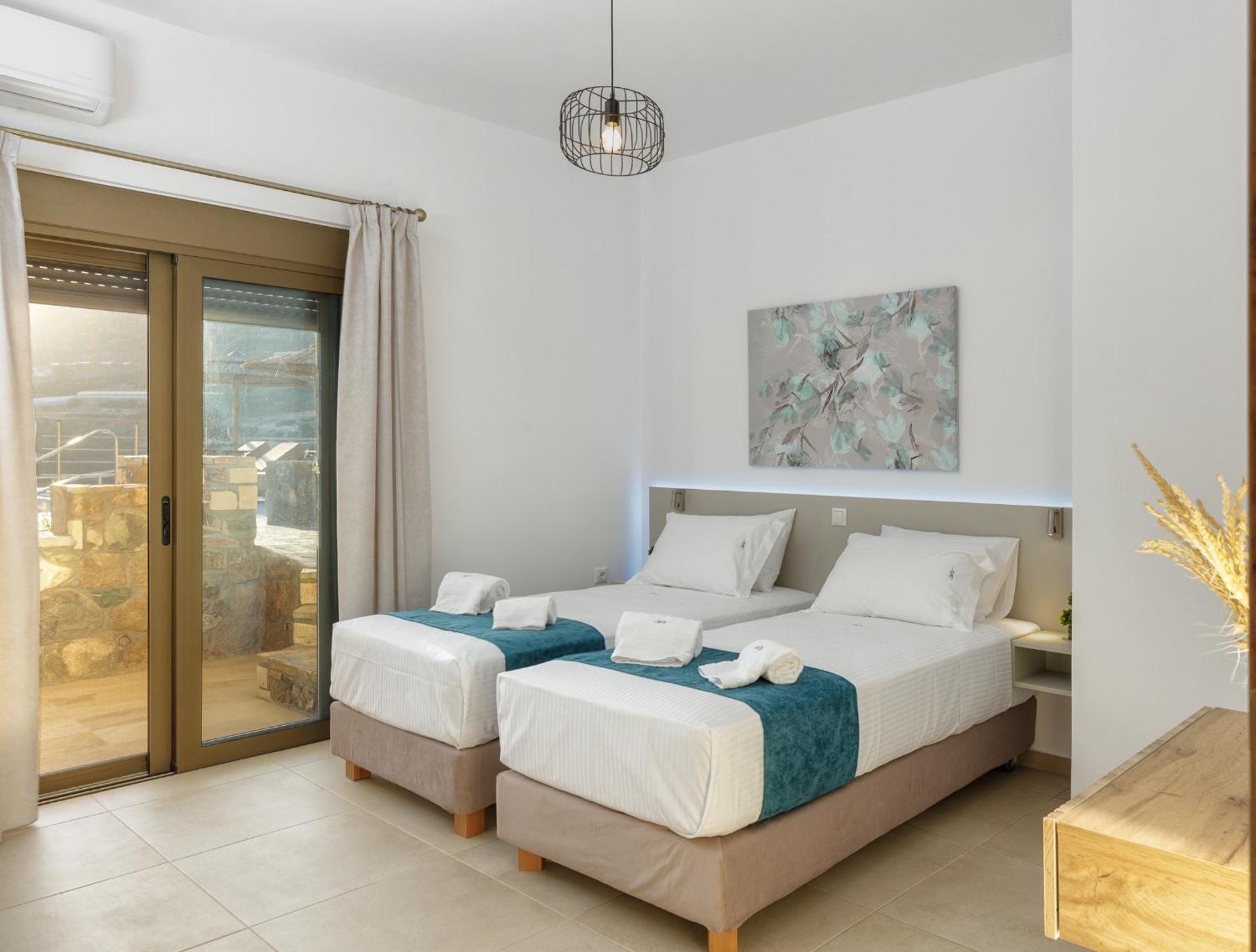 Mediterranean View Villa Makrýgialos Buitenkant foto